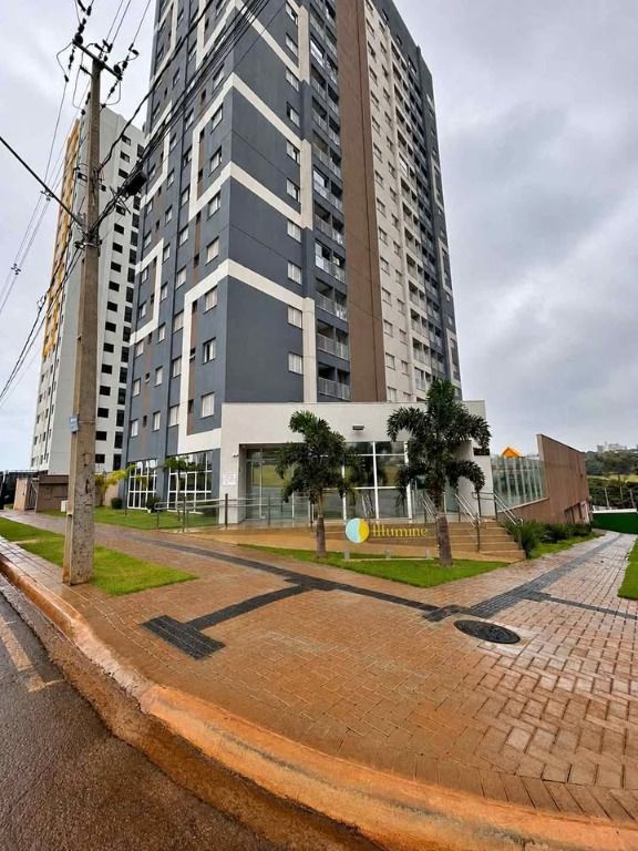 Apartamento com 2 dormitórios para alugar, 65 m² por R$ 2.600,00/mês - Jardim Aclimação - Maringá/PR