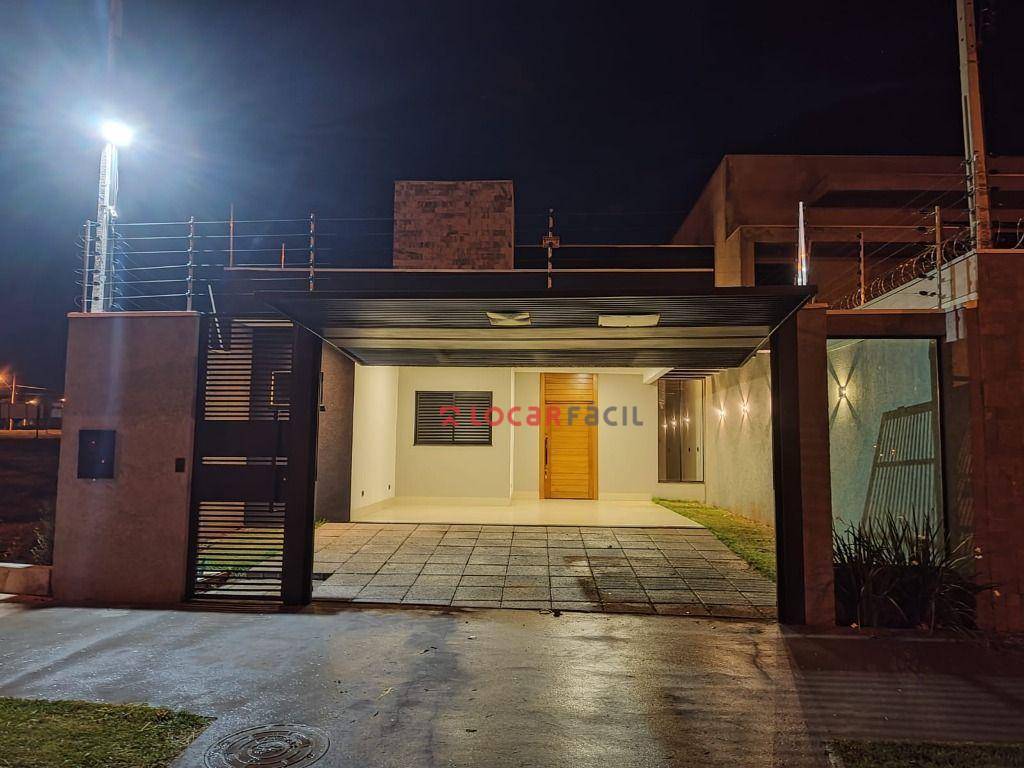 Casa com 3 dormitórios à venda, 141 m² por R$ 850.000,00 - Bom Jardim - Maringá/PR
