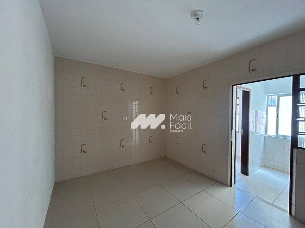 Apartamento com 3 dormitórios para alugar, 110 m² por R$ 2.800,00/mês - Zona 01 - Maringá/PR