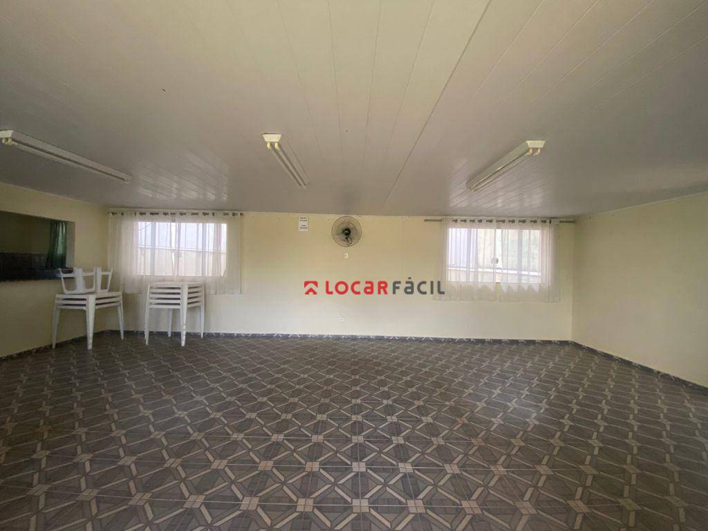 Apartamento com 3 dormitórios para alugar, 55 m² por R$ 2.460,00/mês - Vila Bosque - Maringá/PR