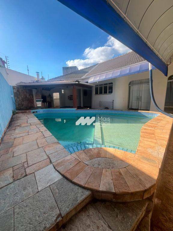Casa para alugar, 362 m² por R$ 16.500,00/mês - Zona 04 - Maringá/PR