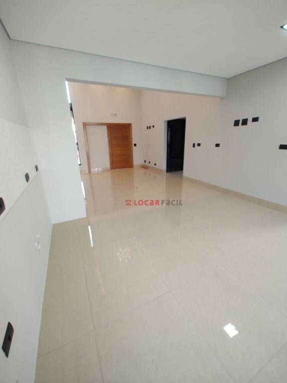 Casa com 3 dormitórios à venda, 141 m² por R$ 850.000,00 - Bom Jardim - Maringá/PR