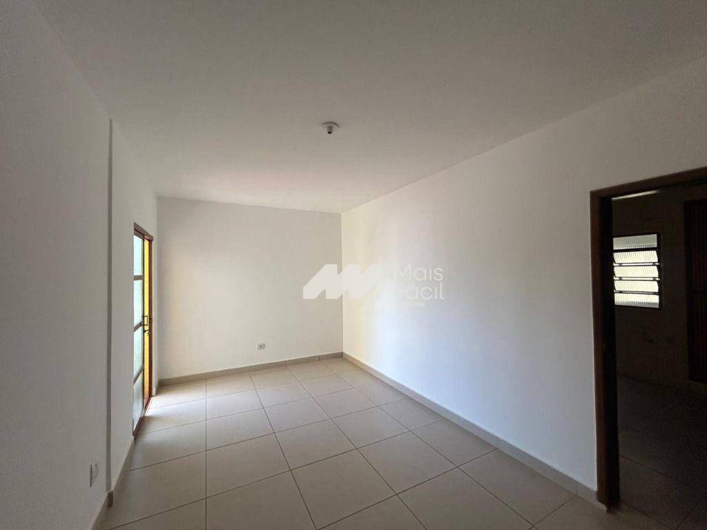 Apartamento com 3 dormitórios para alugar, 110 m² por R$ 2.800,00/mês - Zona 01 - Maringá/PR