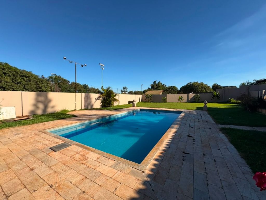 Casa com 3 dormitórios para alugar, 200 m² por R$ 5.500,00/mês - Jardim Nova Independência - Sarandi/PR