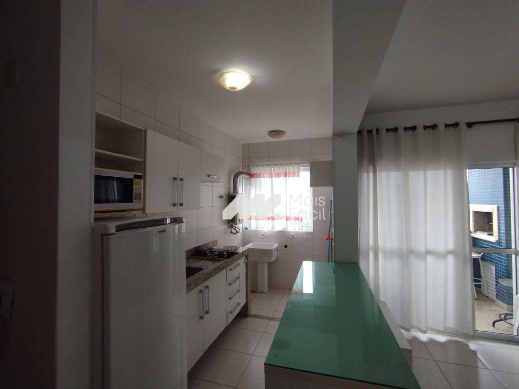 Apartamento com 1 dormitório para alugar, 70 m² por R$ 2.670,00/mês - Zona 01 - Maringá/PR