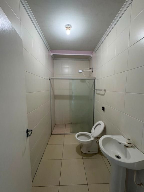 Casa com 3 dormitórios para alugar, 200 m² por R$ 5.500,00/mês - Jardim Nova Independência - Sarandi/PR