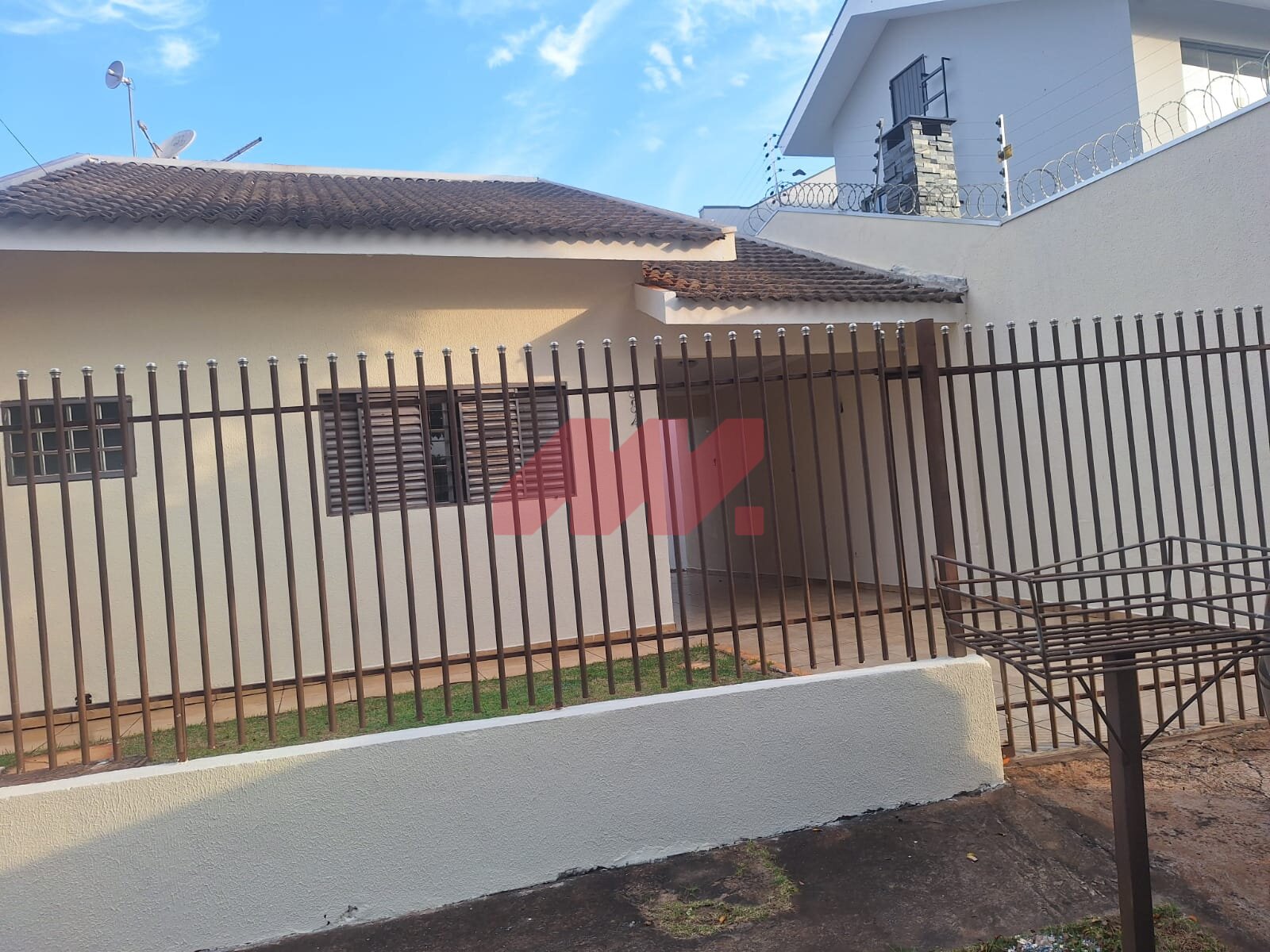 Casa para alugar 2 quartos + 1 suíte