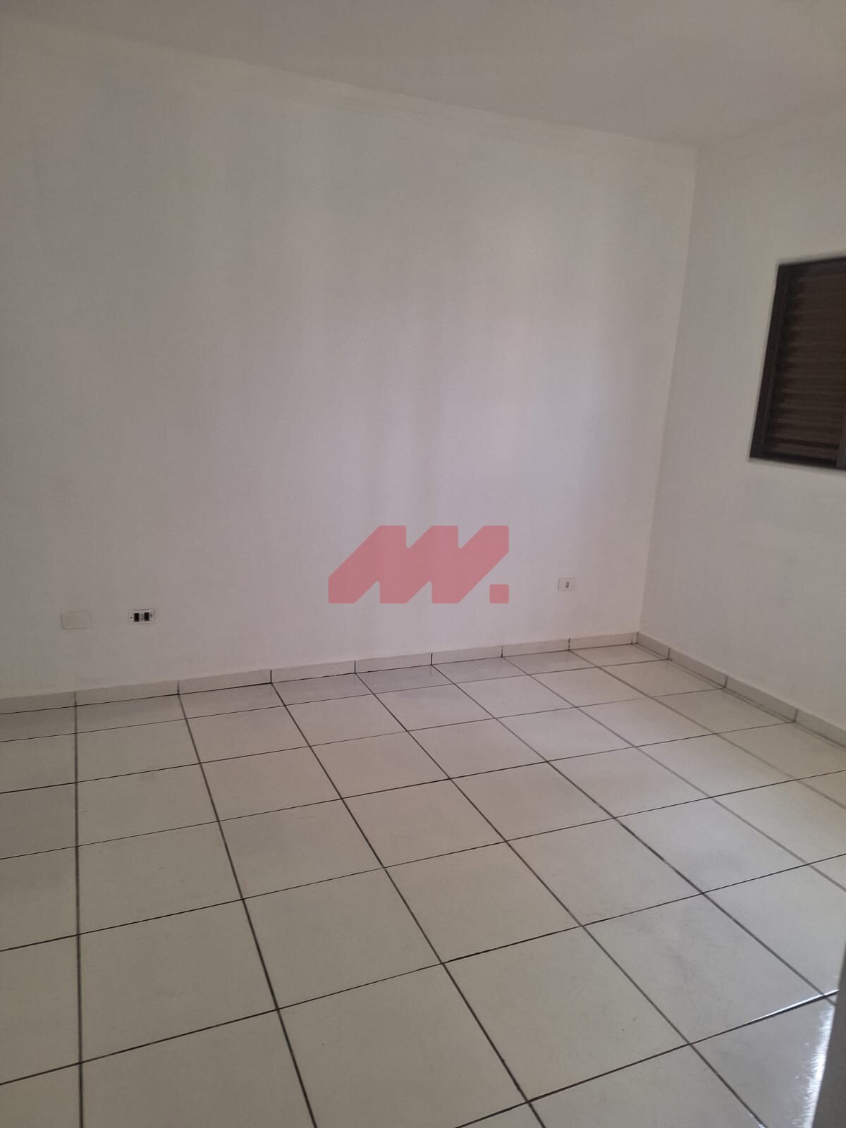 Casa para alugar 2 quartos + 1 suíte