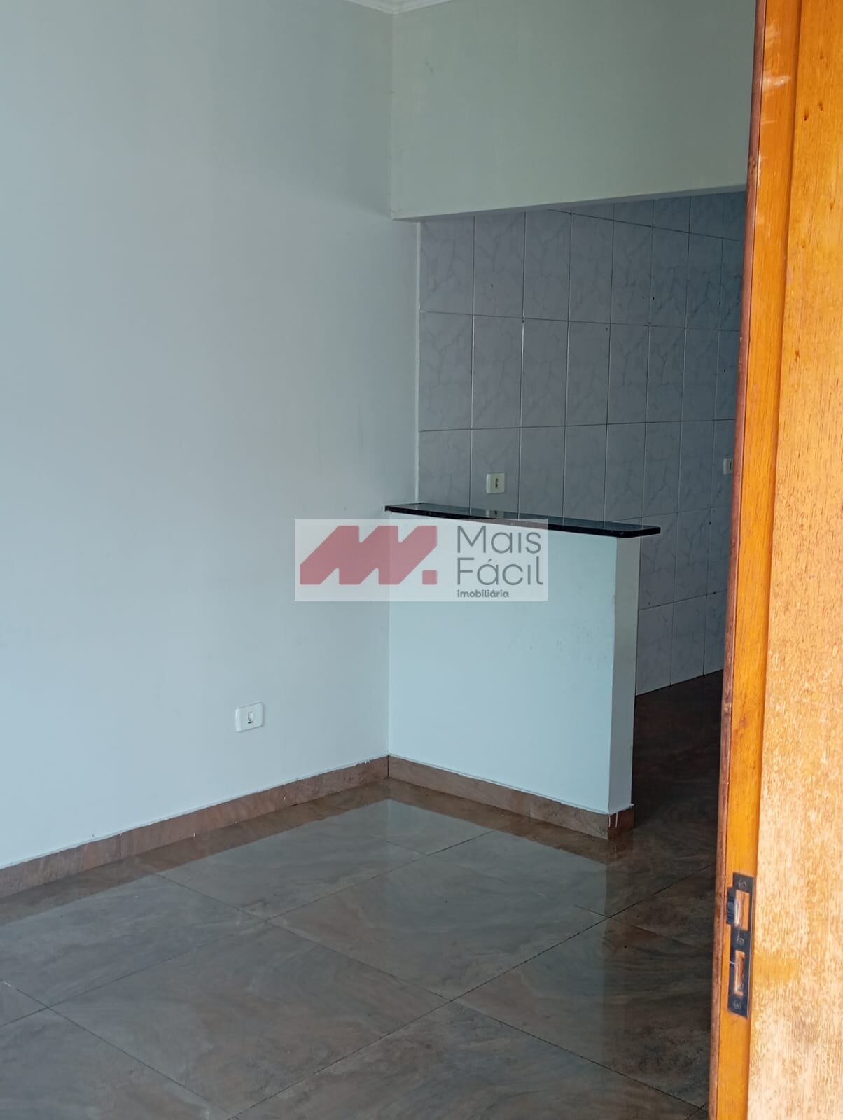 Casa para Alugar com 2 Quartos e 80 m² no Parque Tarumã em Maringá/PR