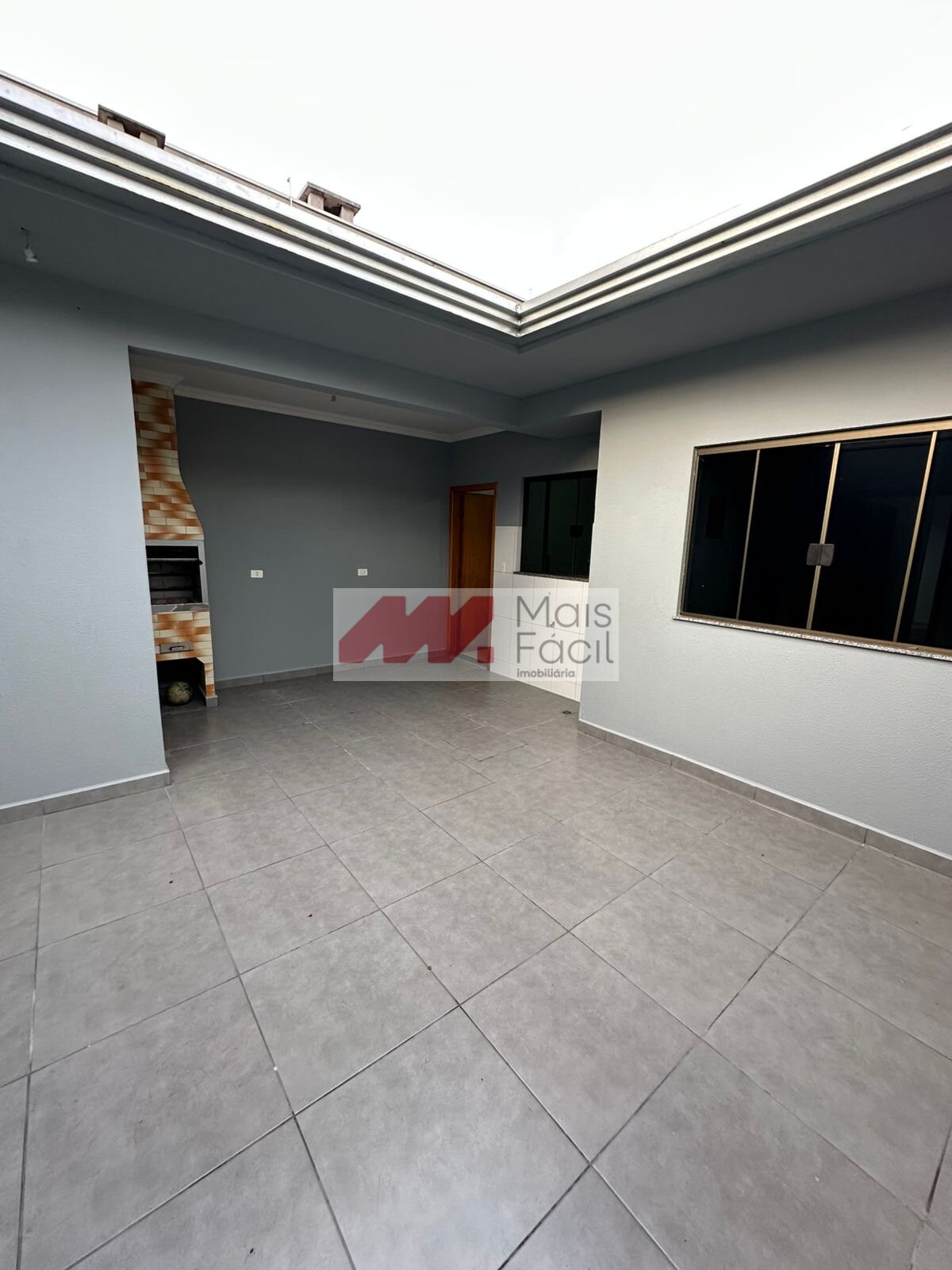 Casa à Venda no Jardim Dias I – 3 Quartos, Suíte e 3 Vagas de Garagem!