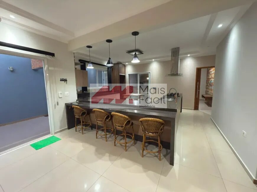 Mude sem começar do zero: casa mobiliada com 3 suítes e espaço gourmet no Jardim Paraizo