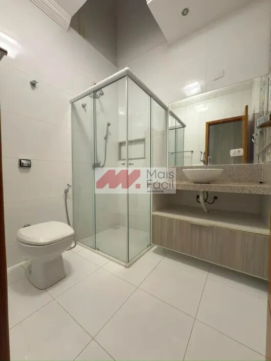 Mude sem começar do zero: casa mobiliada com 3 suítes e espaço gourmet no Jardim Paraizo