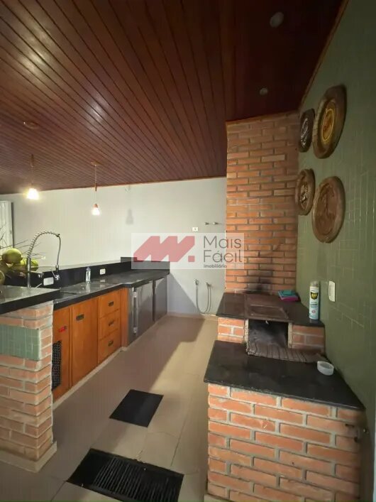 Mude sem começar do zero: casa mobiliada com 3 suítes e espaço gourmet no Jardim Paraizo