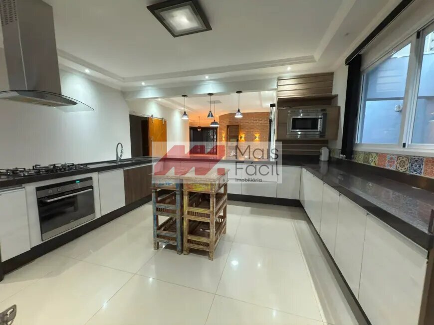 Mude sem começar do zero: casa mobiliada com 3 suítes e espaço gourmet no Jardim Paraizo