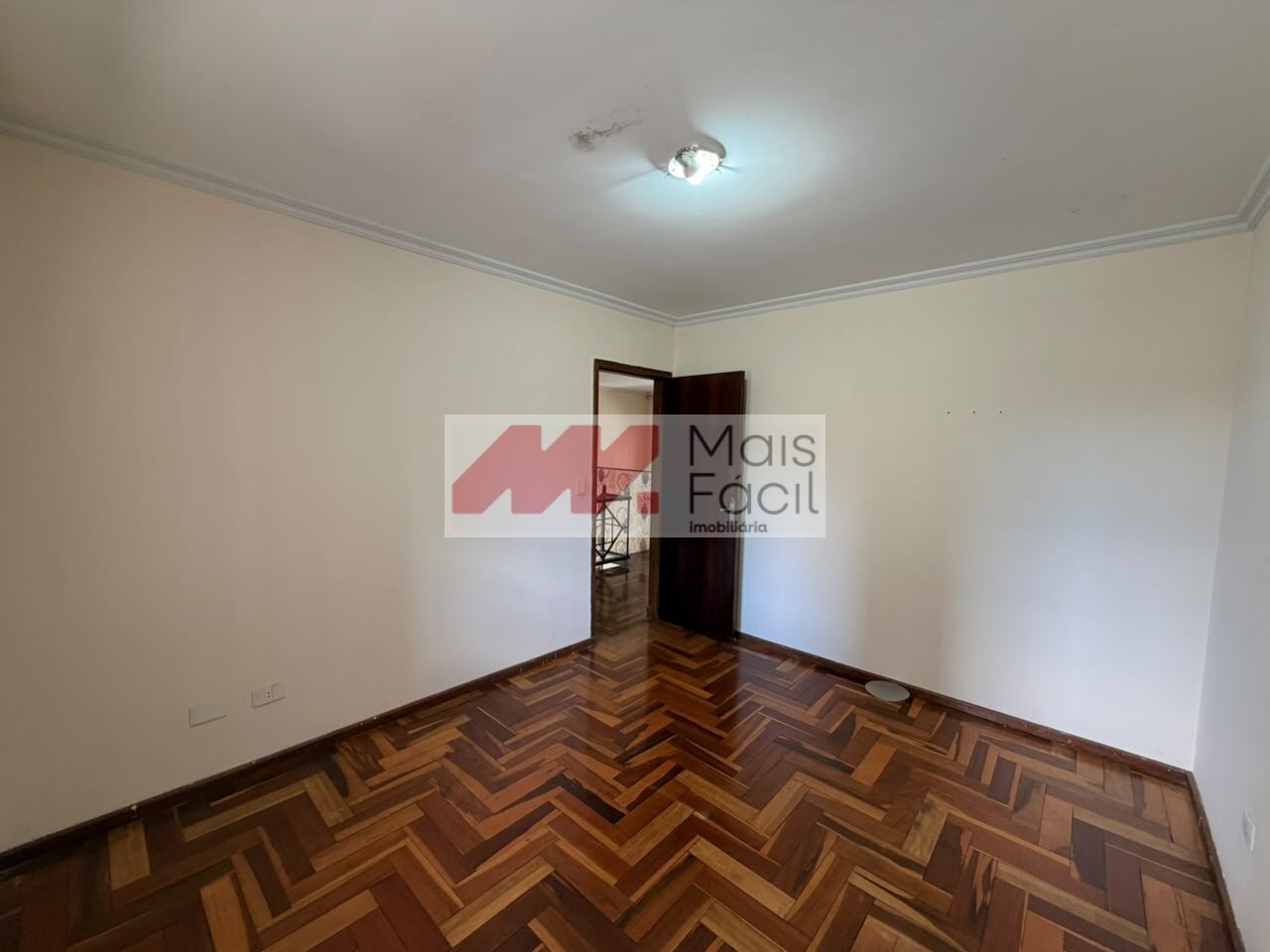 Sobrado com 3 Quartos, 120 m² na Zona 03 - Maringá/PR
