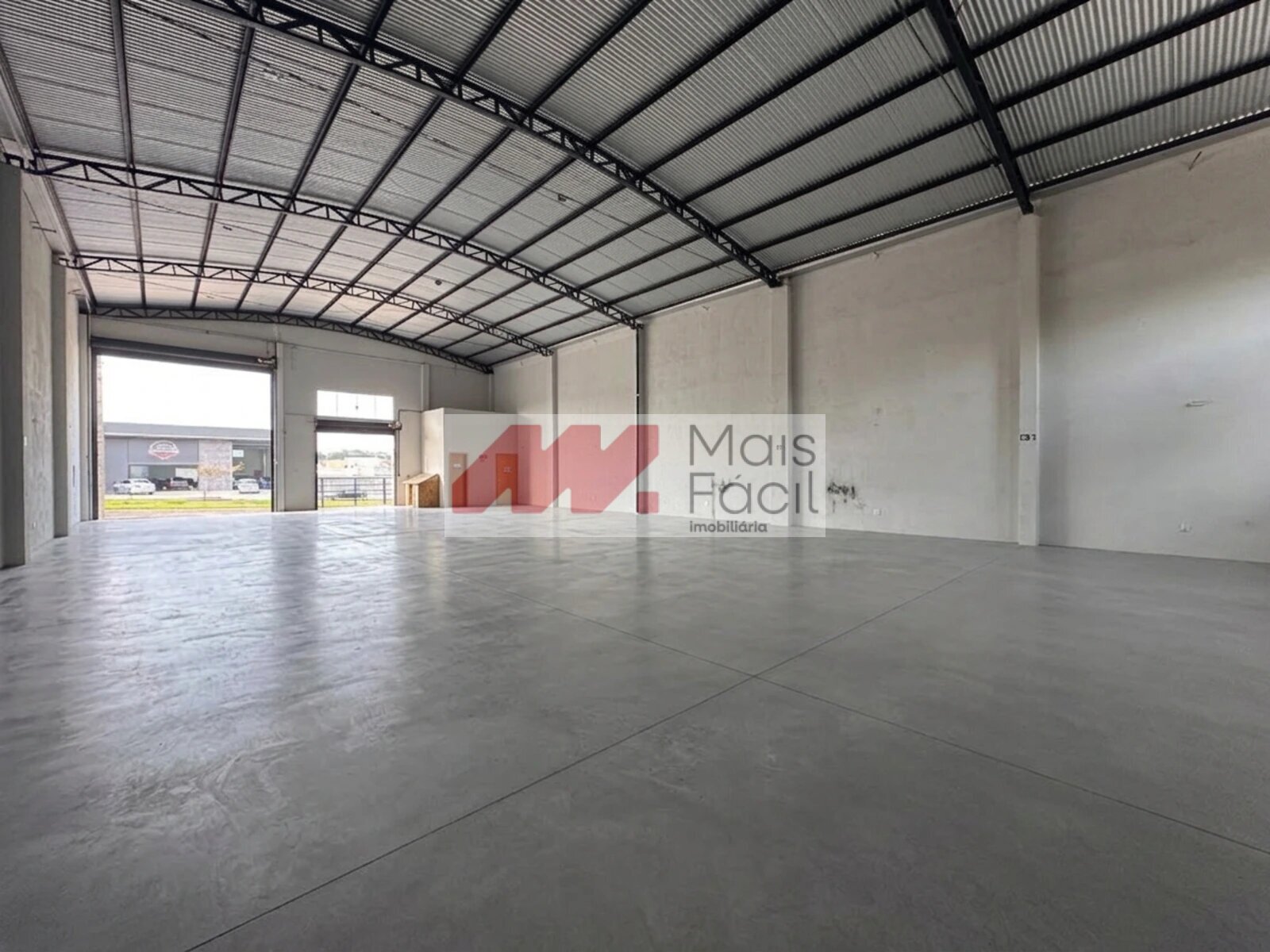 Seu negócio pode operar por duas ruas: salão de 342 m² no Bom Jardim por R$ 7.500/mês
