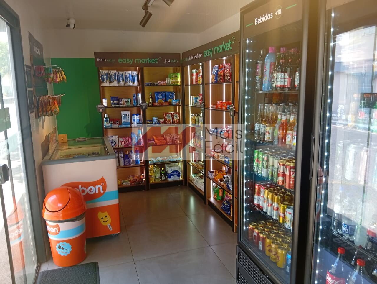 Kitnet com 1 Quarto e 30 m² na Zona 08 - Maringá/PR