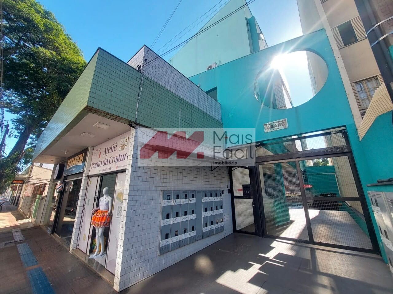Kitnet com 1 Quarto e 1 Vaga de Garagem, 27 m² - Zona 7, Maringá/PR