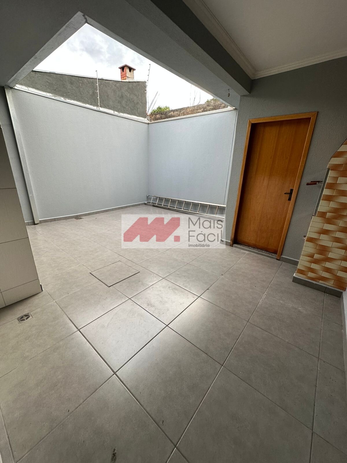 Casa à Venda no Jardim Dias I – 3 Quartos, Suíte e 3 Vagas de Garagem!