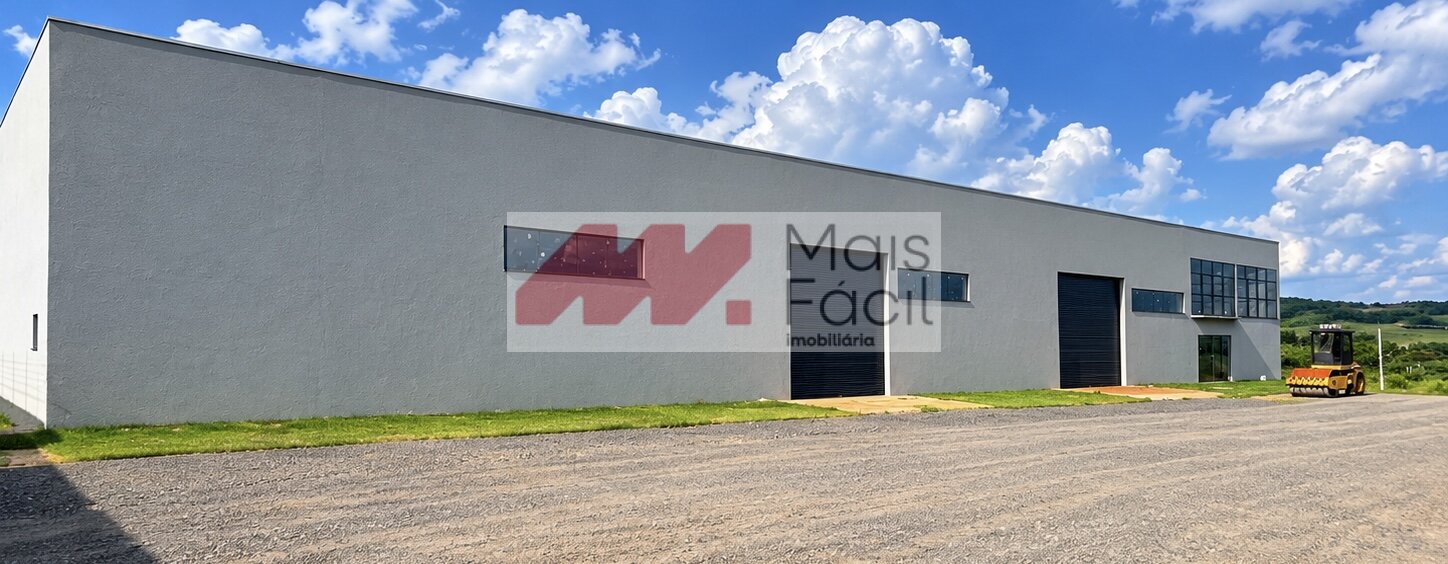 Galpão Industrial com Amplo Pátio, Doca e Acesso para Cargas